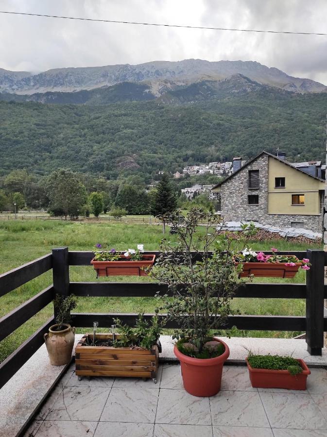 L'Artiga Apartman Sesué Kültér fotó